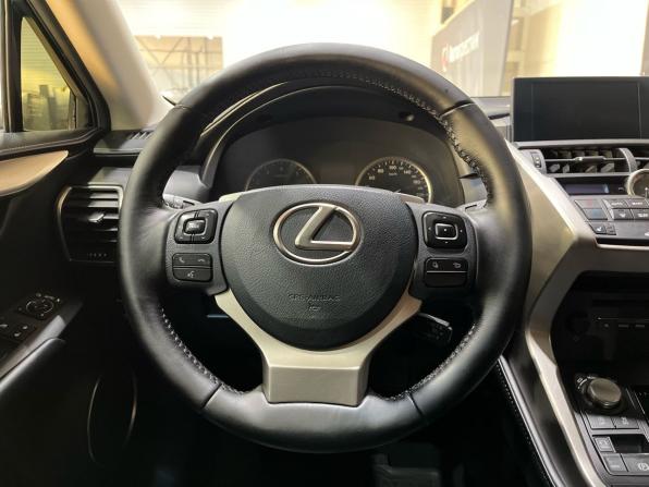 Lexus NX I с пробегом 2015 года, цена 2 420 000 рублей, 124400 км, внедорожник, Автокод Объявления