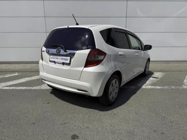 Honda Fit II с пробегом 2012 года, цена 980 000 рублей, 196800 км, хэтчбек, Автокод Объявления