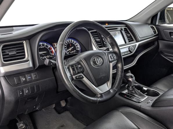 Toyota Highlander III (XU50) с пробегом 2014 года, цена 3 090 000 рублей, 219241 км, внедорожник, Автокод Объявления