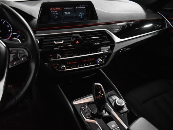 BMW 5 серии VII (G30/G31/G38) с пробегом 2018 года, цена 2 840 000 рублей, 88367 км, седан, Автокод Объявления