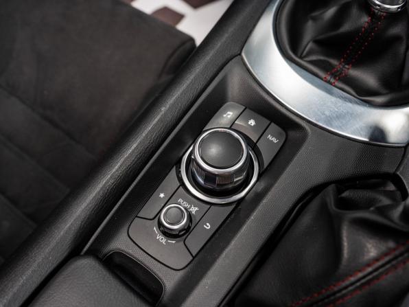 Mazda Roadster IV (ND) с пробегом 2015 года, цена 1 800 000 рублей, 122000 км, кабриолет, Автокод Объявления