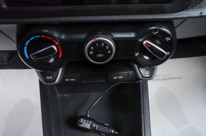 Kia Rio IV Рестайлинг с пробегом 2021 года, цена 1 299 000 рублей, 124120 км, седан, Автокод Объявления