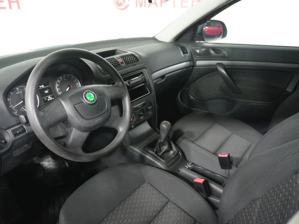 Skoda Octavia II (A5) Рестайлинг с пробегом 2012 года, цена 831 000 рублей, 187267 км, лифтбек, Автокод Объявления