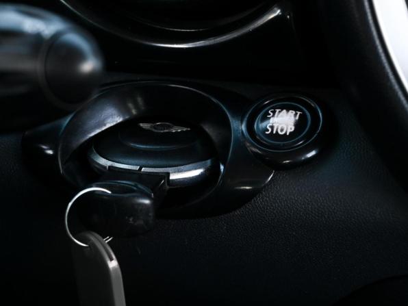 Mini Clubman I с пробегом 2009 года, цена 719 000 рублей, 244896 км, хэтчбек, Автокод Объявления