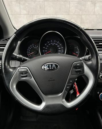 Kia Rio III Рестайлинг с пробегом 2017 года, цена 1 180 000 рублей, 104400 км, седан, Автокод Объявления