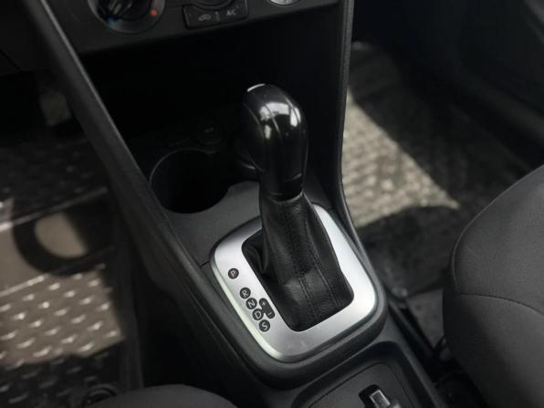 Volkswagen Polo V Рестайлинг с пробегом 2020 года, цена 1 320 000 рублей, 122500 км, седан, Автокод Объявления