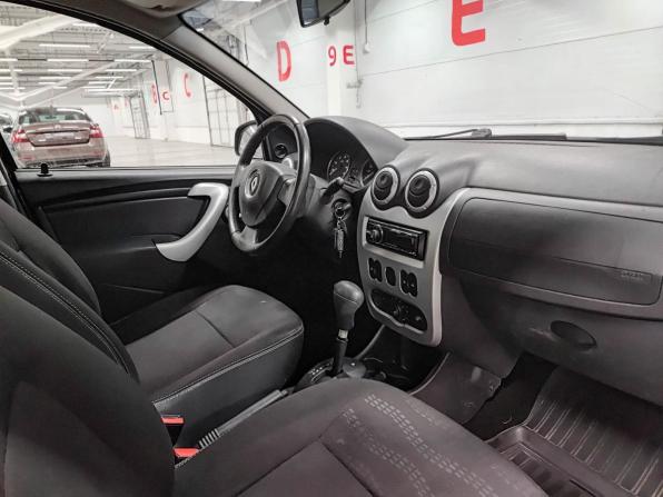 Renault Sandero I с пробегом 2014 года, цена 589 999 рублей, 176283 км, хэтчбек, Автокод Объявления