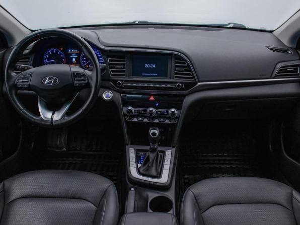 Hyundai Elantra VI (AD) Рестайлинг с пробегом 2019 года, цена 1 840 000 рублей, 44996 км, седан, Автокод Объявления