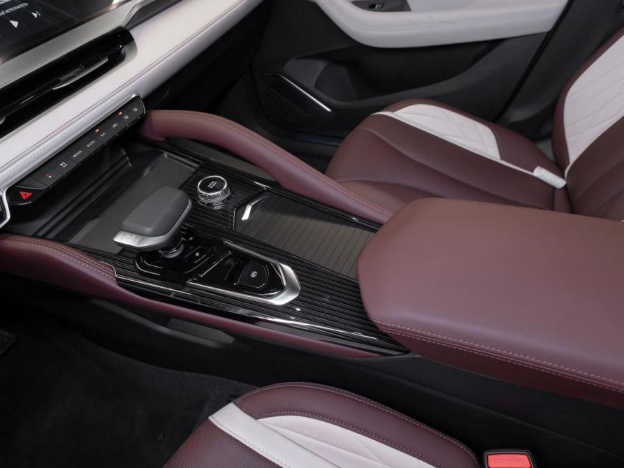 Geely Monjaro I Москва  - изображение 16