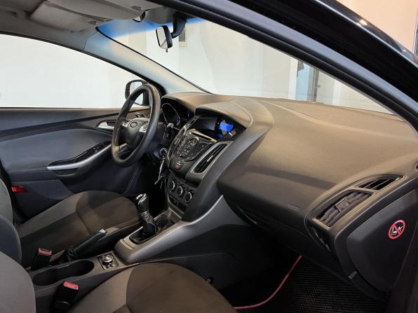 Ford Focus III с пробегом 2011 года, цена 583 000 рублей, 226695 км, хэтчбек, Автокод Объявления