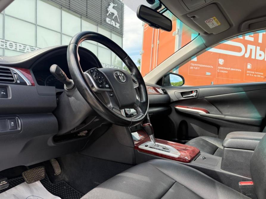 Toyota Camry VII (XV50) Омск  - изображение 11