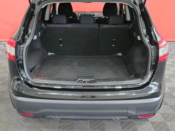 Nissan Qashqai II с пробегом 2017 года, цена 1 619 000 рублей, 94798 км, внедорожник, Автокод Объявления