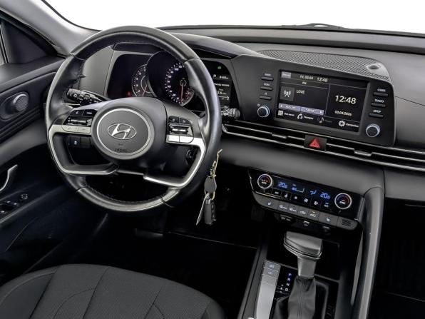Hyundai Elantra VII (CN7) с пробегом 2021 года, цена 1 860 000 рублей, 117198 км, седан, Автокод Объявления