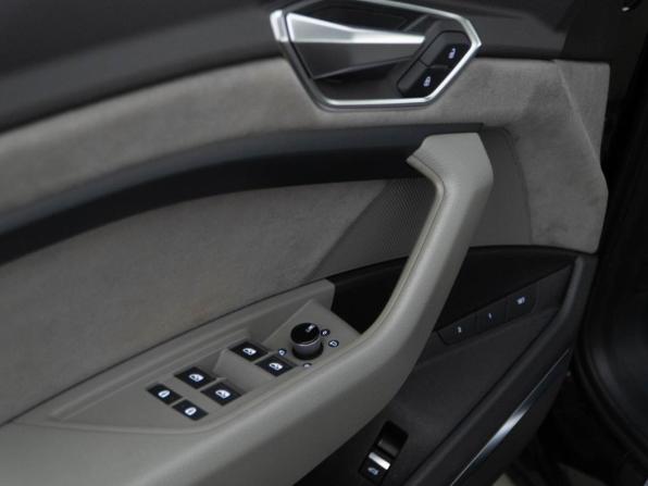 Audi e-tron Sportback I с пробегом 2020 года, цена 3 997 434 рубля, 114430 км, внедорожник, Автокод Объявления