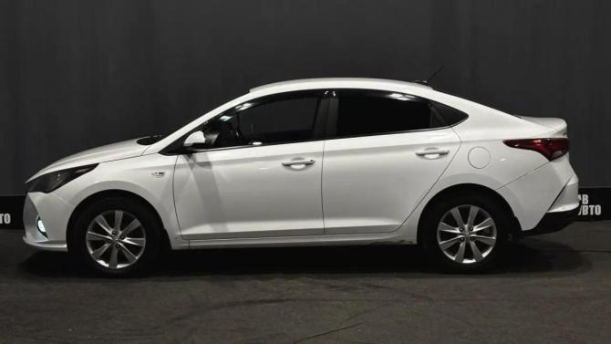 Hyundai Solaris II Рестайлинг с пробегом 2021 года, цена 1 549 000 рублей, 104292 км, седан, Автокод Объявления