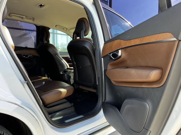 Volvo XC90 II с пробегом 2017 года, цена 3 990 000 рублей, 136800 км, внедорожник, Автокод Объявления