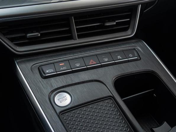 Haval F7 II с пробегом 2024 года, цена 2 500 000 рублей, 24003 км, внедорожник, Автокод Объявления