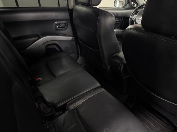 Mitsubishi Outlander II с пробегом 2007 года, цена 1 120 000 рублей, 301900 км, внедорожник, Автокод Объявления