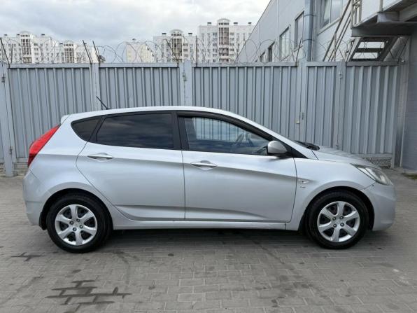 Hyundai Solaris I с пробегом 2014 года, цена 775 000 рублей, 214209 км, хэтчбек, Автокод Объявления