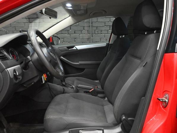 Volkswagen Jetta VI с пробегом 2011 года, цена 900 000 рублей, 171770 км, седан, Автокод Объявления