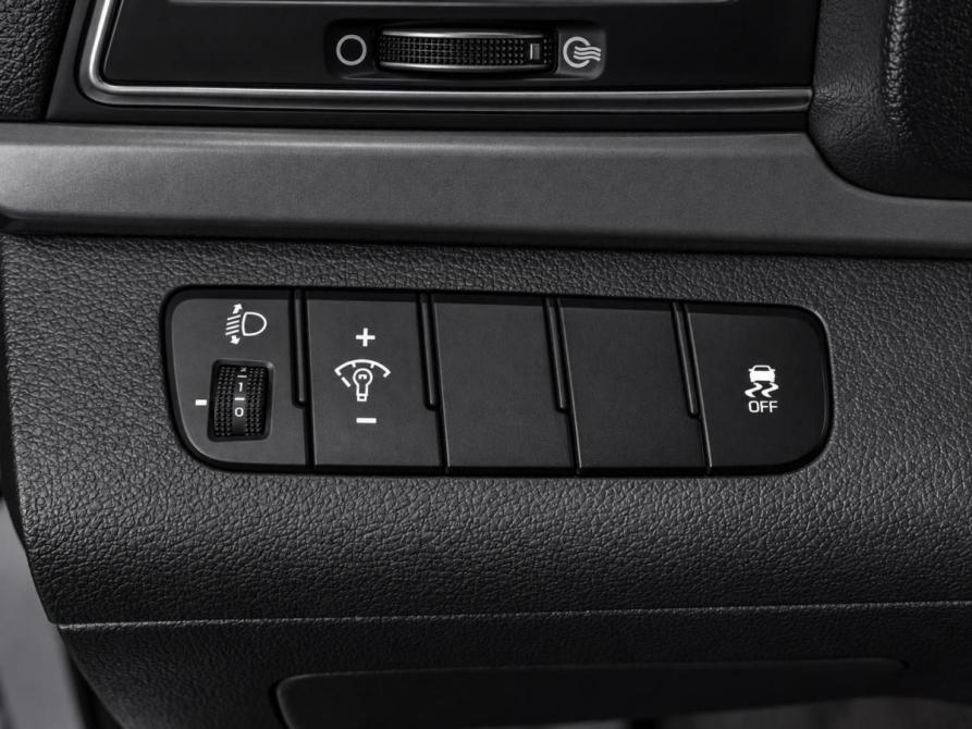 Hyundai Elantra VI (AD) Тюмень  - изображение 24