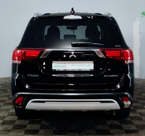 Mitsubishi Outlander III Рестайлинг 3 с пробегом 2019 года, цена 1 849 000 рублей, 132000 км, внедорожник, Автокод Объявления