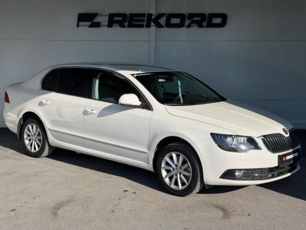 Skoda Superb II Рестайлинг с пробегом 2014 года, цена 1 549 000 рублей, 130000 км, лифтбек, Автокод Объявления