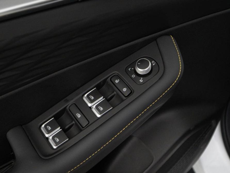 Geely Coolray I Рестайлинг Москва  - изображение 12