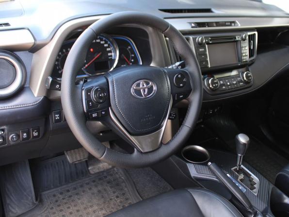 Toyota RAV4 IV (XA40) с пробегом 2013 года, цена 1 999 000 рублей, 104000 км, внедорожник, Автокод Объявления