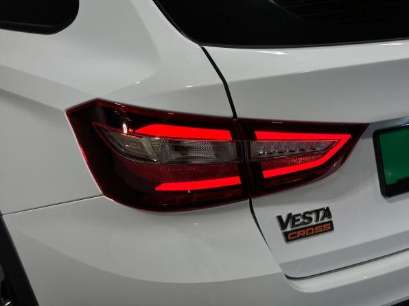 Lada (ВАЗ) Vesta I Рестайлинг (NG) с пробегом 2024 года, цена 1 630 000 рублей, 28196 км, универсал, Автокод Объявления