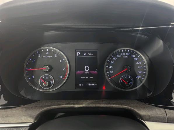 Kia K5 III с пробегом 2021 года, цена 2 420 000 рублей, 75500 км, седан, Автокод Объявления