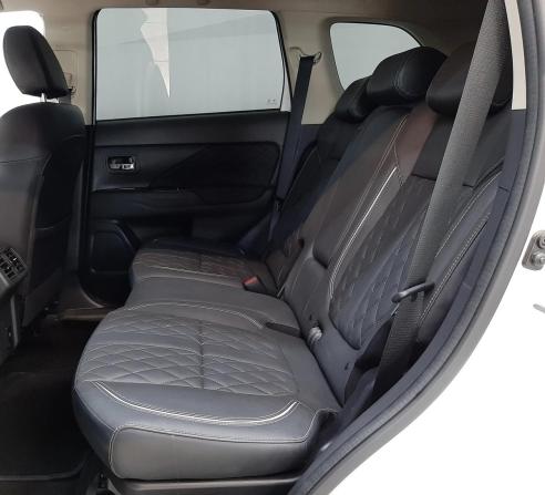 Mitsubishi Outlander III Рестайлинг 3 с пробегом 2022 года, цена 3 230 000 рублей, 31940 км, внедорожник, Автокод Объявления