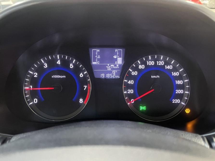 Hyundai Solaris I Рестайлинг Курск  - изображение 11
