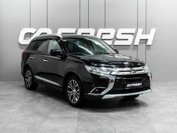 Mitsubishi Outlander III Рестайлинг 2 с пробегом 2015 года, цена 2 000 000 рублей, 212708 км, внедорожник, Автокод Объявления