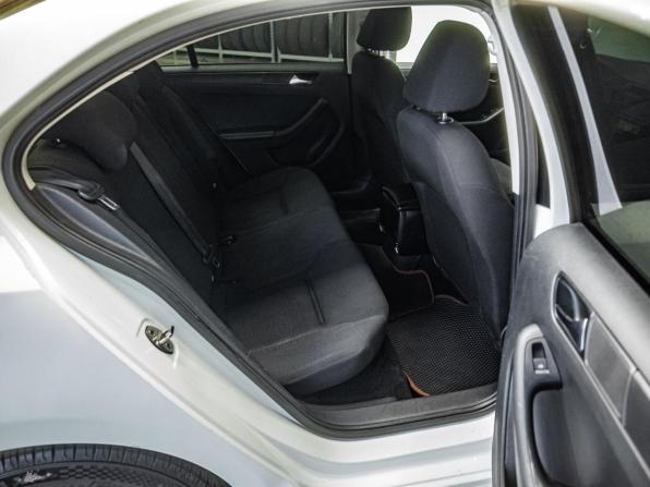 Volkswagen Jetta VI Рестайлинг с пробегом 2015 года, цена 969 000 рублей, 237923 км, седан, Автокод Объявления