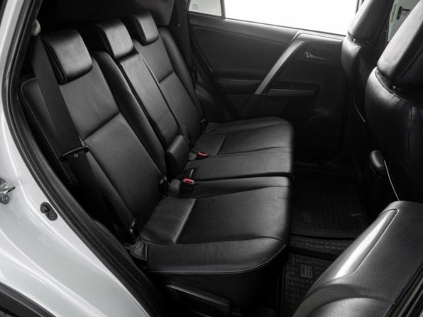 Toyota RAV4 IV (XA40) Рестайлинг с пробегом 2018 года, цена 2 999 000 рублей, 138332 км, внедорожник, Автокод Объявления
