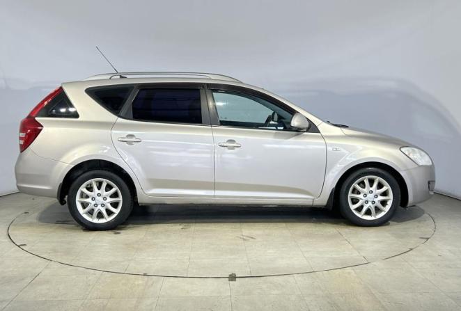 Kia Ceed I с пробегом 2009 года, цена 749 000 рублей, 204756 км, универсал, Автокод Объявления