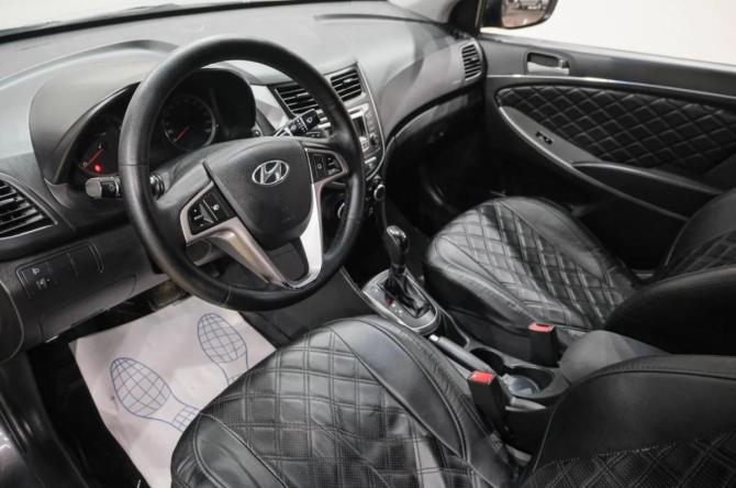 Hyundai Solaris I Рестайлинг с пробегом 2015 года, цена 989 000 рублей, 212000 км, седан, Автокод Объявления