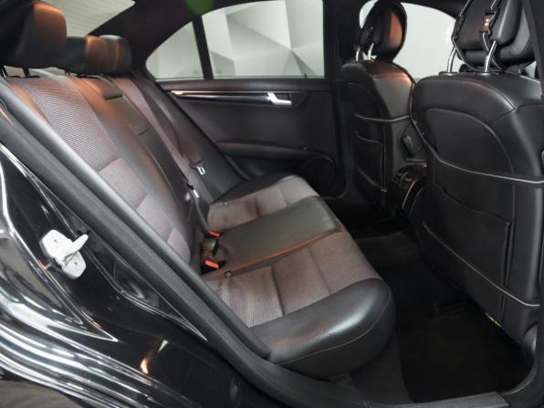 Mercedes-Benz C-Класс III (W204) Рестайлинг с пробегом 2011 года, цена 1 295 000 рублей, 289274 км, седан, Автокод Объявления