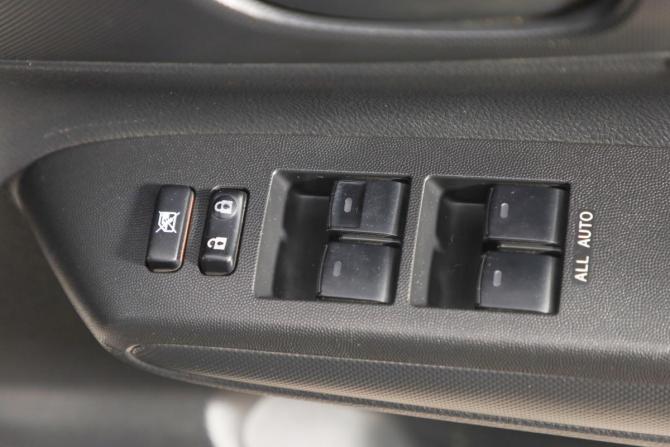 Toyota Wish II с пробегом 2010 года, цена 1 099 000 рублей, 215555 км, минивэн, Автокод Объявления