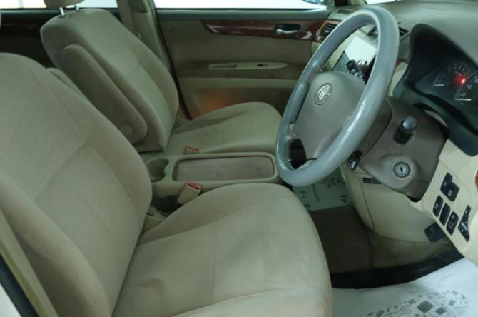 Toyota Ipsum II (M20) Рестайлинг с пробегом 2004 года, цена 1 009 000 рублей, 284500 км, компактвэн, Автокод Объявления