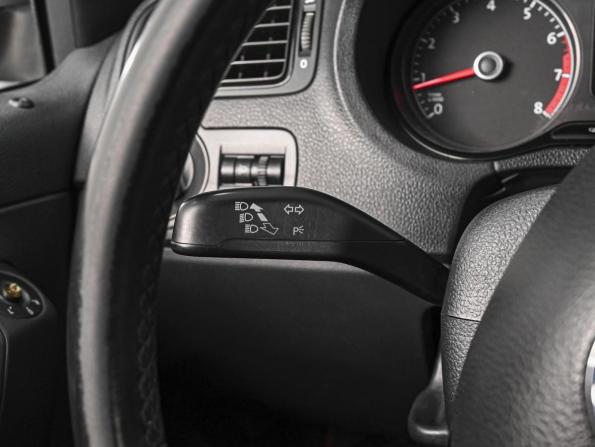 Volkswagen Polo V Рестайлинг с пробегом 2016 года, цена 1 119 000 рублей, 146278 км, седан, Автокод Объявления