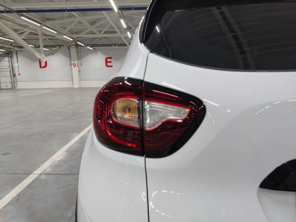Renault Kaptur I Рестайлинг с пробегом 2021 года, цена 1 450 000 рублей, 52817 км, внедорожник, Автокод Объявления