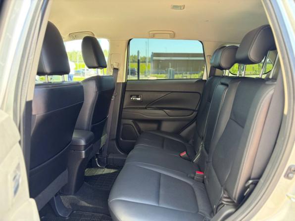 Mitsubishi Outlander III Рестайлинг 2 с пробегом 2015 года, цена 1 745 000 рублей, 110000 км, внедорожник, Автокод Объявления