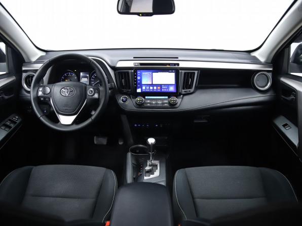 Toyota RAV4 IV (XA40) Рестайлинг с пробегом 2018 года, цена 2 350 000 рублей, 129902 км, внедорожник, Автокод Объявления