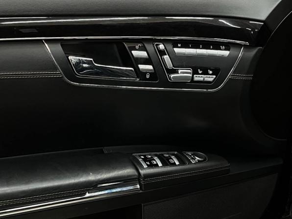 Mercedes-Benz S-Класс V (W221) Рестайлинг с пробегом 2012 года, цена 1 899 900 рублей, 165000 км, седан, Автокод Объявления