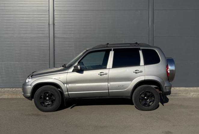 Chevrolet Niva I Рестайлинг с пробегом 2016 года, цена 799 000 рублей, 115024 км, внедорожник, Автокод Объявления