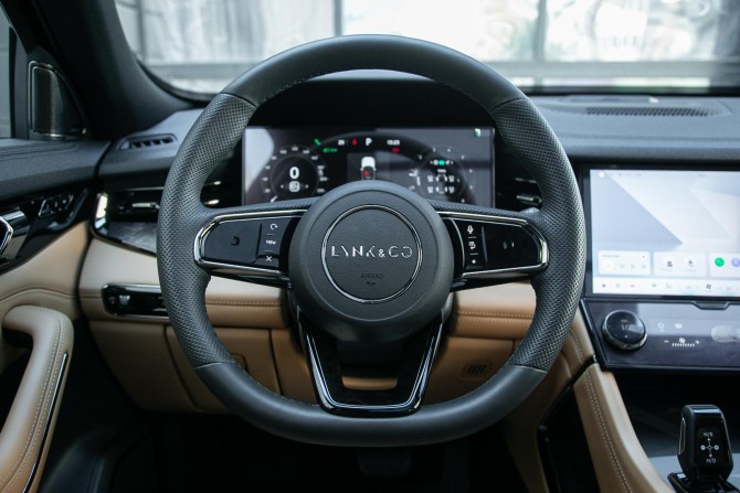Lynk &amp; Co 09 с пробегом 2023 года, цена 5 145 000 рублей, 1000 км, внедорожник, Автокод Объявления