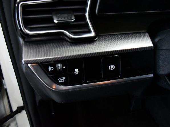 Kia Sportage V с пробегом 2022 года, цена 3 657 000 рублей, 52000 км, внедорожник, Автокод Объявления