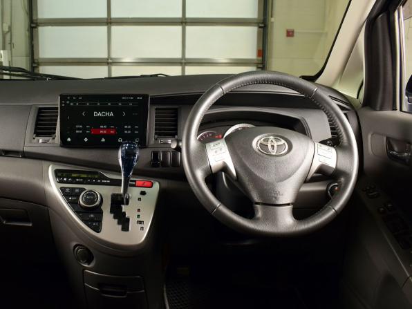 Toyota ISis I Рестайлинг с пробегом 2011 года, цена 1 199 999 рублей, 153771 км, компактвэн, Автокод Объявления